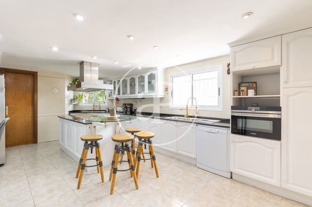 6 soverom Villa til salgs i Sant Genís dels Agudells, Barcelona by - € 1 200 000 (Ref: 8935444)