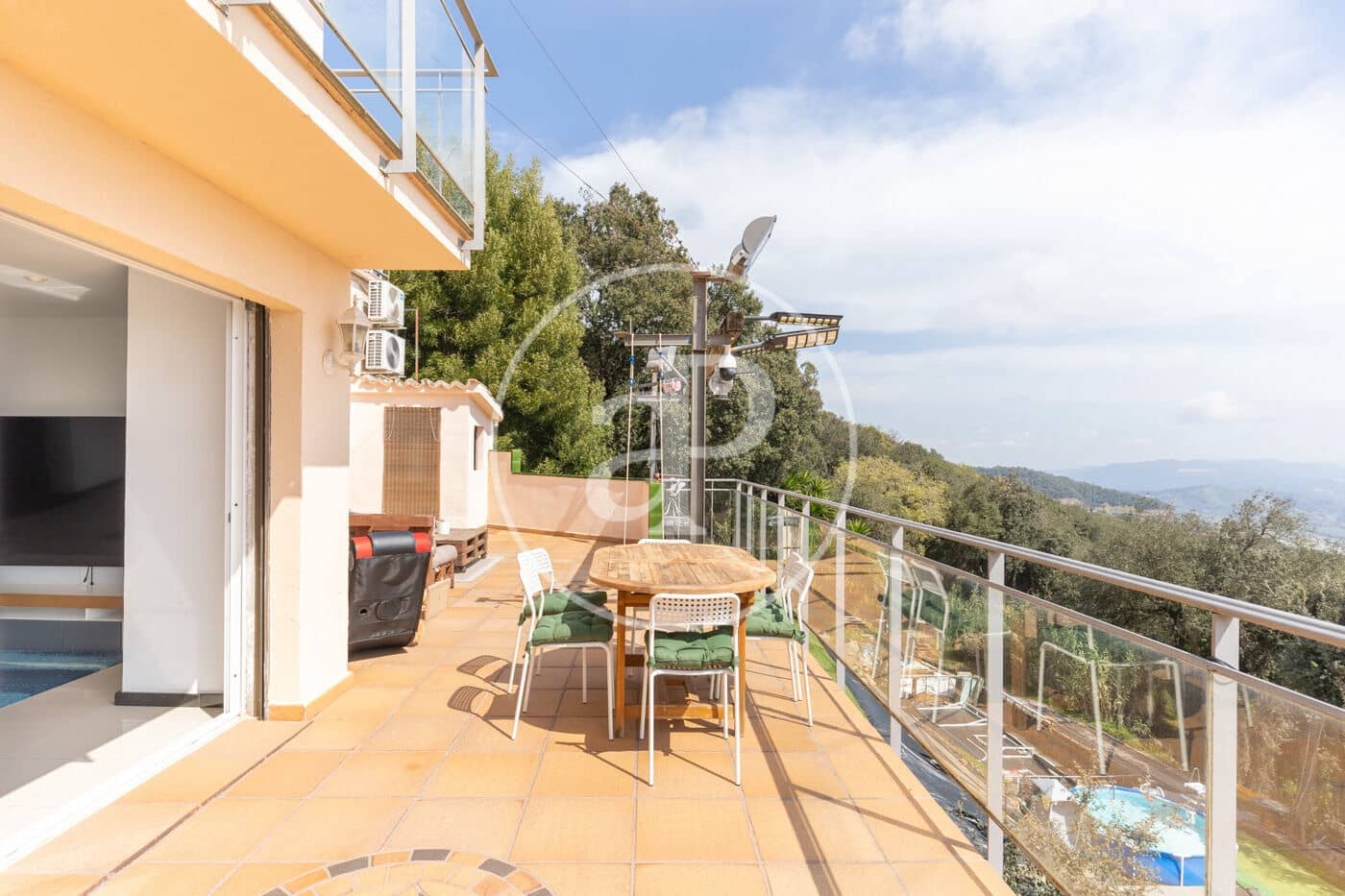 6 soveværelse Villa til salg i Barcelona by - € 1.200.000 (Ref: 8935444)