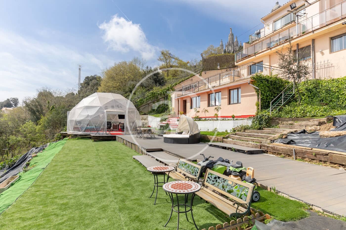 6 soveværelse Villa til salg i Barcelona by - € 1.200.000 (Ref: 8935444)