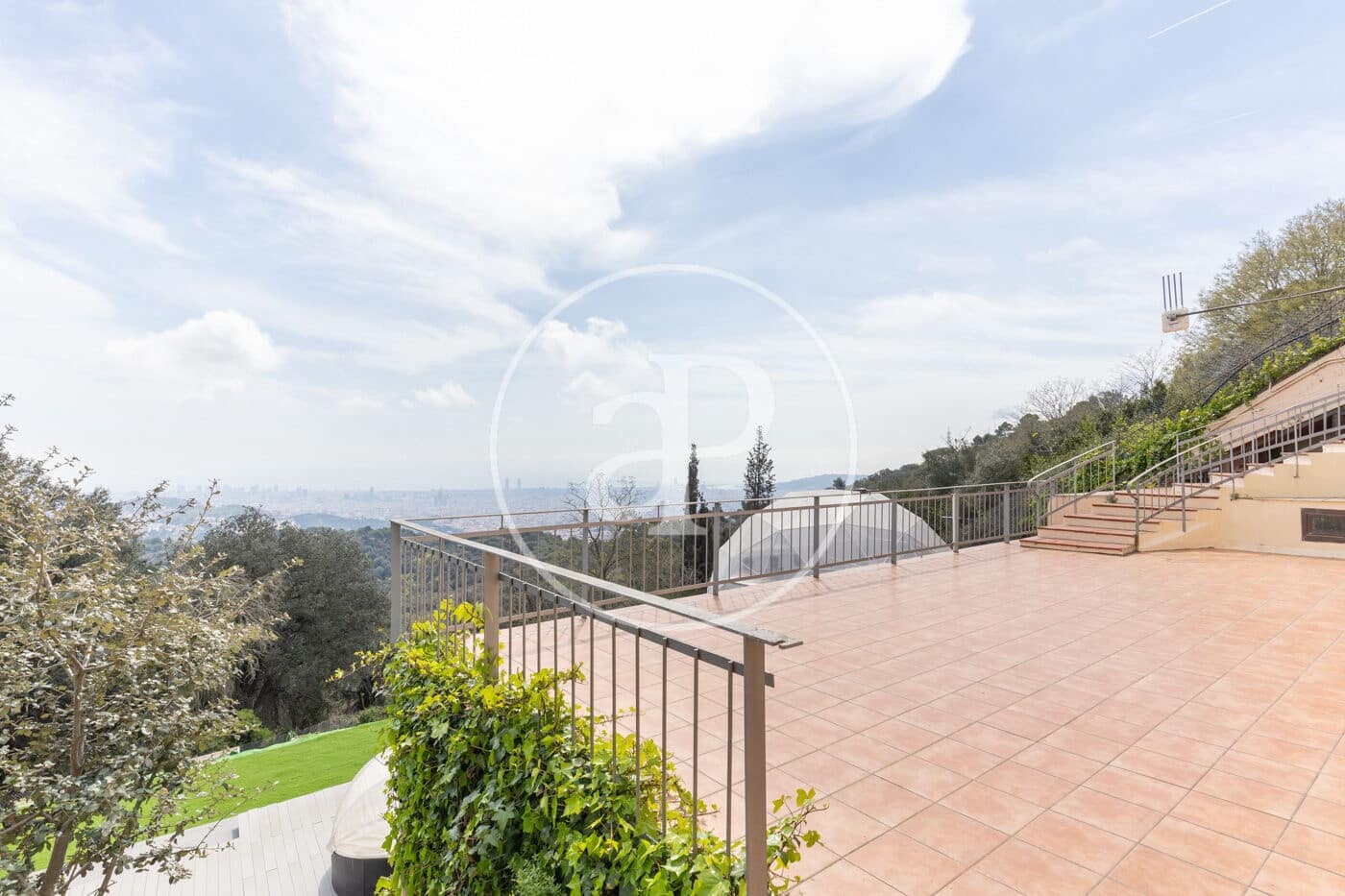 6 soveværelse Villa til salg i Barcelona by - € 1.200.000 (Ref: 8935444)