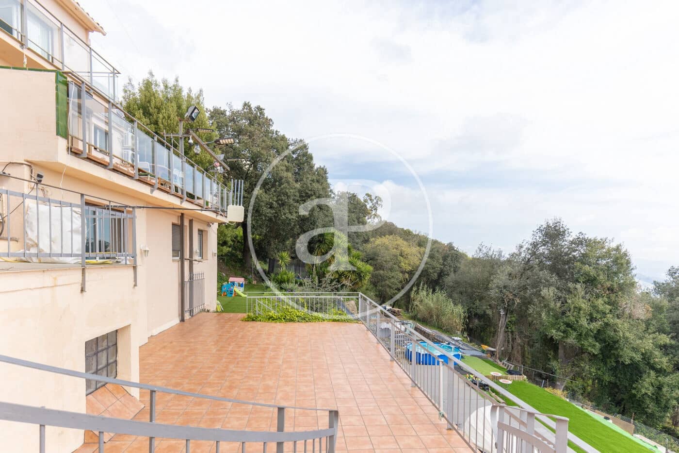 6 soveværelse Villa til salg i Barcelona by - € 1.200.000 (Ref: 8935444)