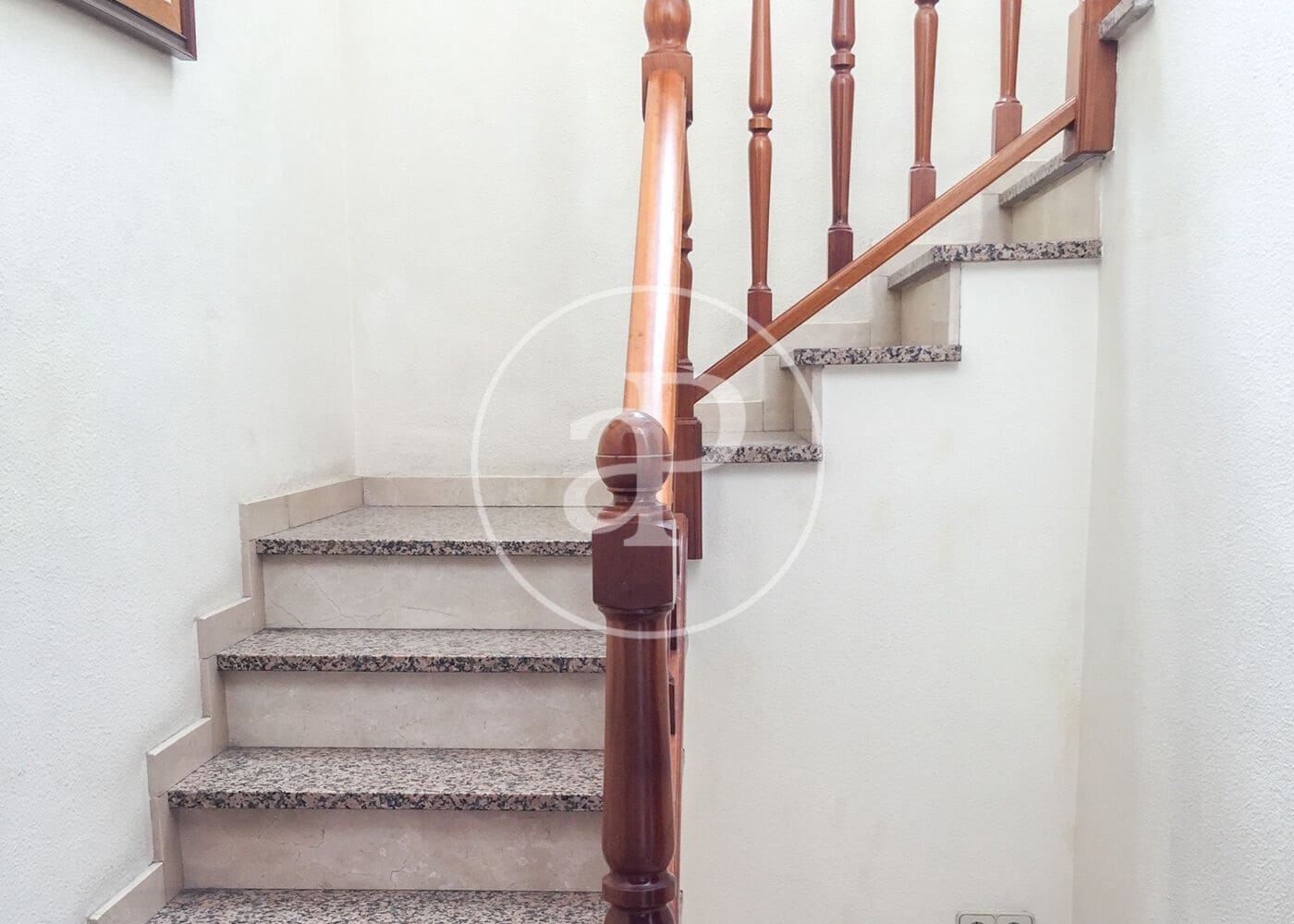 6 soverom Villa til salgs i Terrassa med svømmebasseng - € 480 000 (Ref: 8935445)