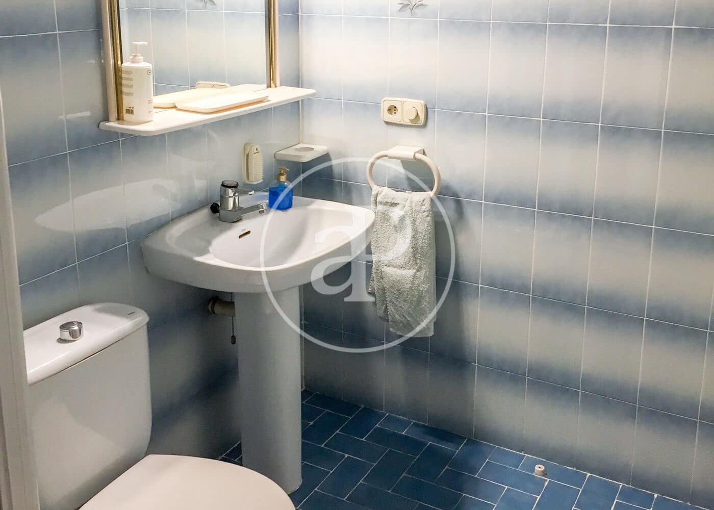 6 soverom Villa til salgs i Terrassa med svømmebasseng - € 480 000 (Ref: 8935445)