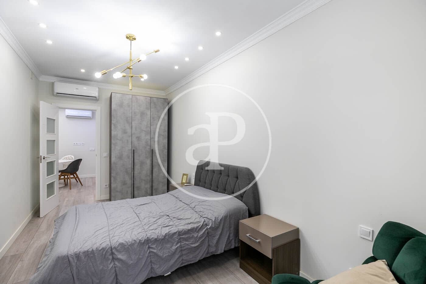 2 bedroom Apartment for sale in Barcelona city - € 328,000 (Ref: 8935447)