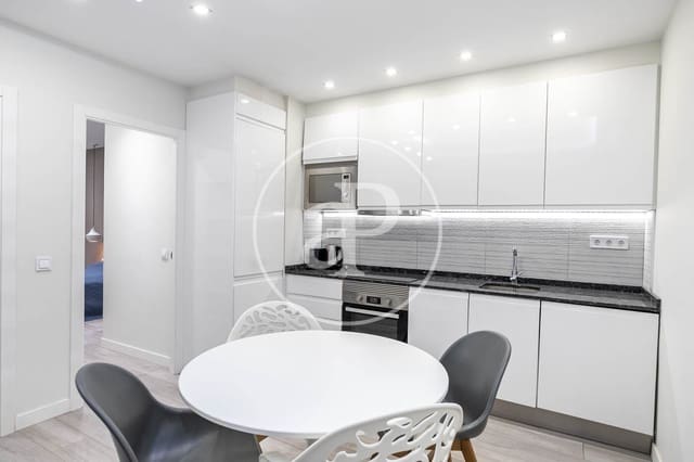 2 sypialnia Apartament na sprzedaż w El Barri Gòtic, Miasto Barcelona - 328 000 € (Ref: 8935447)