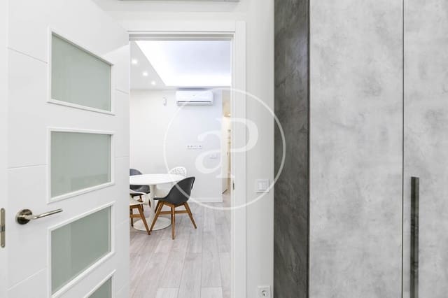 2 sypialnia Apartament na sprzedaż w El Barri Gòtic, Miasto Barcelona - 328 000 € (Ref: 8935447)