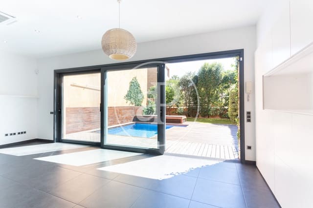 6 soverom Villa til leie i La Vila de Gràcia, Barcelona by med svømmebasseng - € 7 900 (Ref: 8935453)