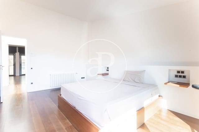 6 soverom Villa til leie i La Vila de Gràcia, Barcelona by med svømmebasseng - € 7 900 (Ref: 8935453)