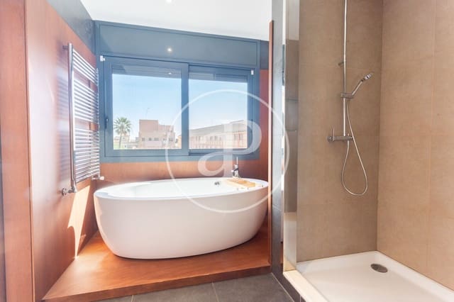 6 soverom Villa til leie i La Vila de Gràcia, Barcelona by med svømmebasseng - € 7 900 (Ref: 8935453)