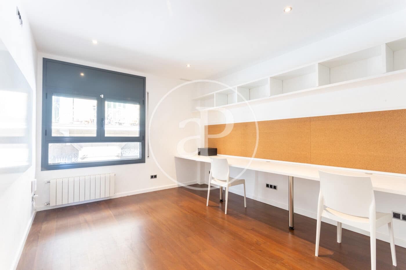 Villa/Maison de 6 chambres à louer à Barcelone ville avec piscine - 7 900 € (Ref: 8935453)