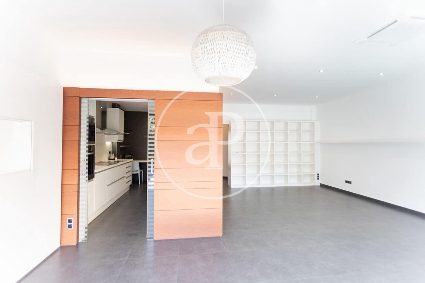 Villa/Maison de 6 chambres à louer à Barcelone ville avec piscine - 7 900 € (Ref: 8935453)