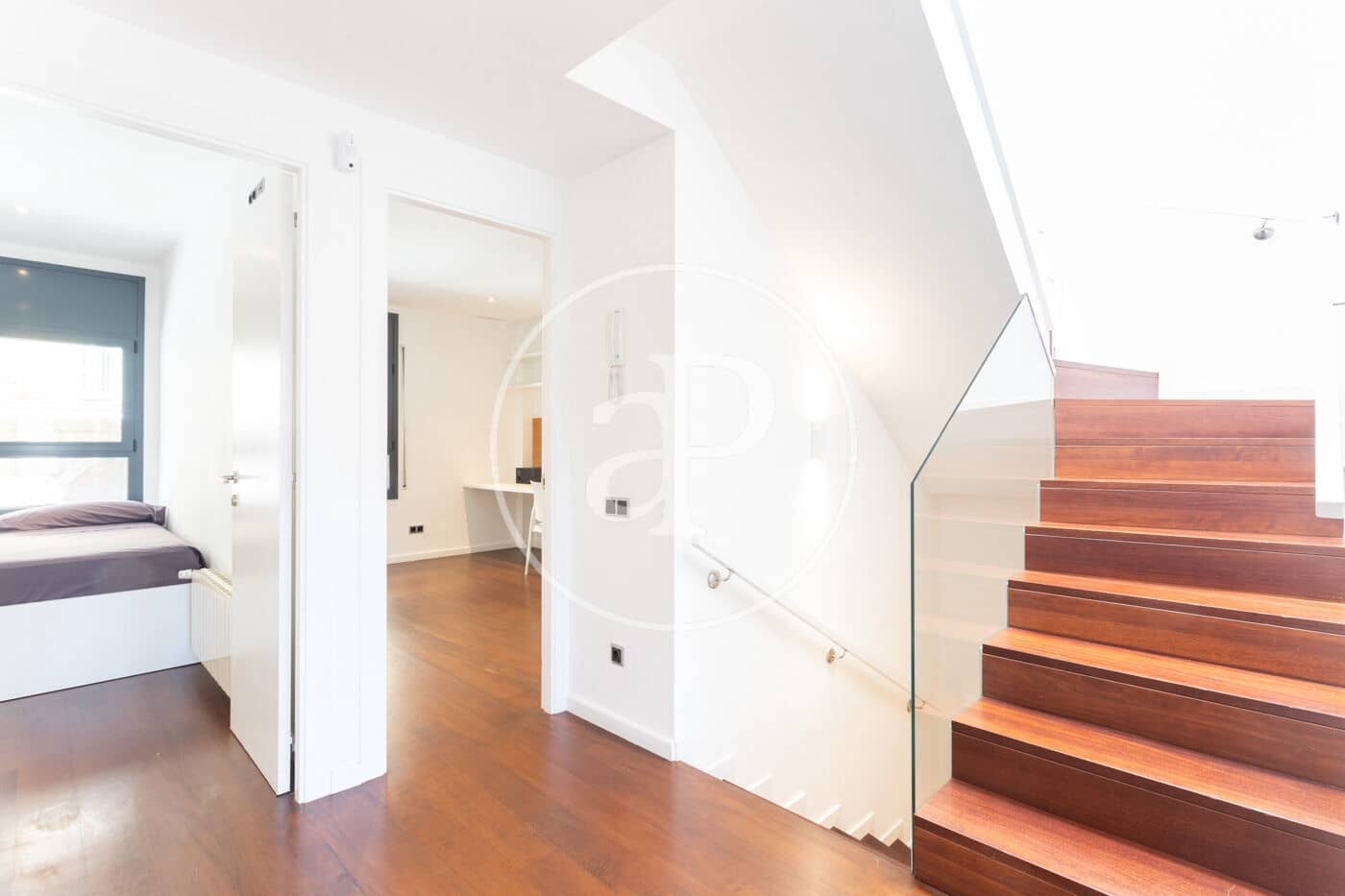 Villa/Maison de 6 chambres à louer à Barcelone ville avec piscine - 7 900 € (Ref: 8935453)