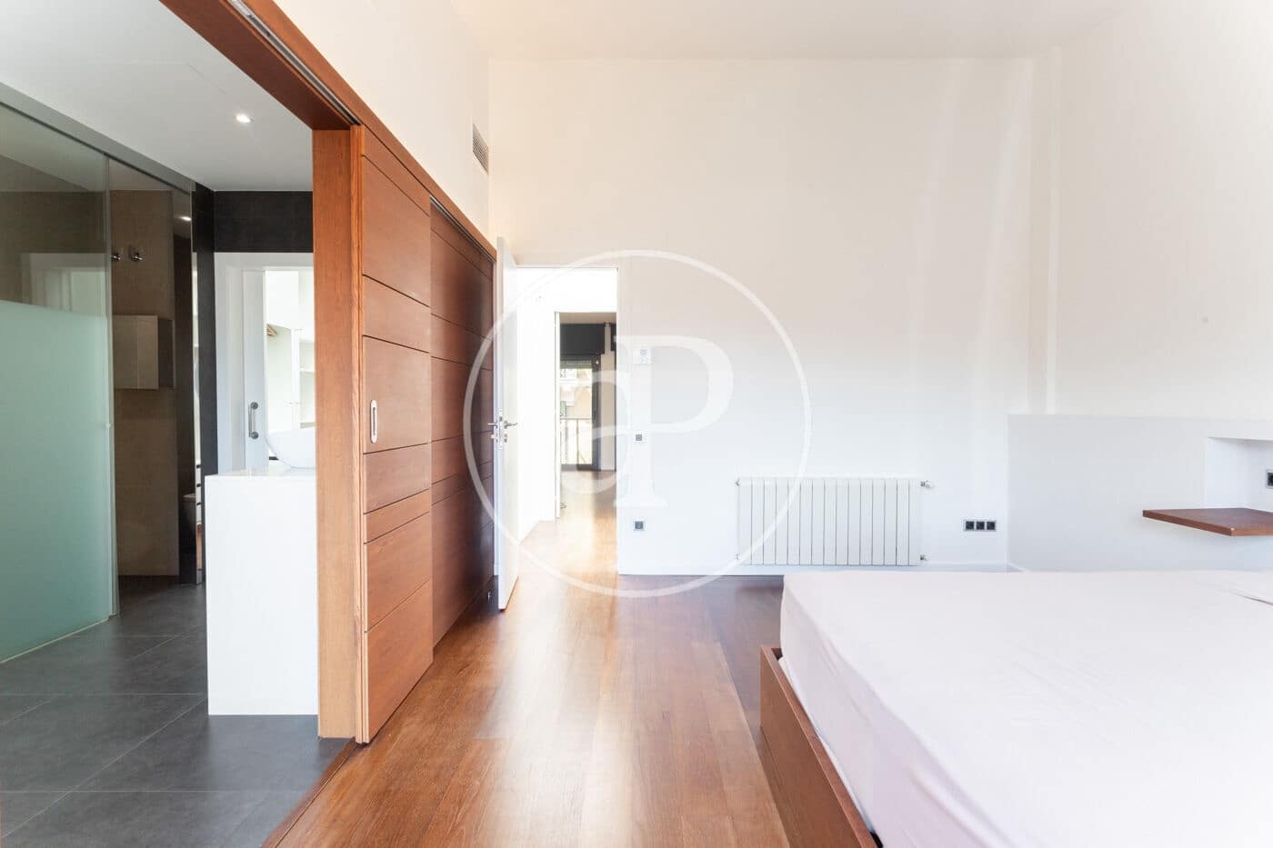 Villa/Maison de 6 chambres à louer à Barcelone ville avec piscine - 7 900 € (Ref: 8935453)