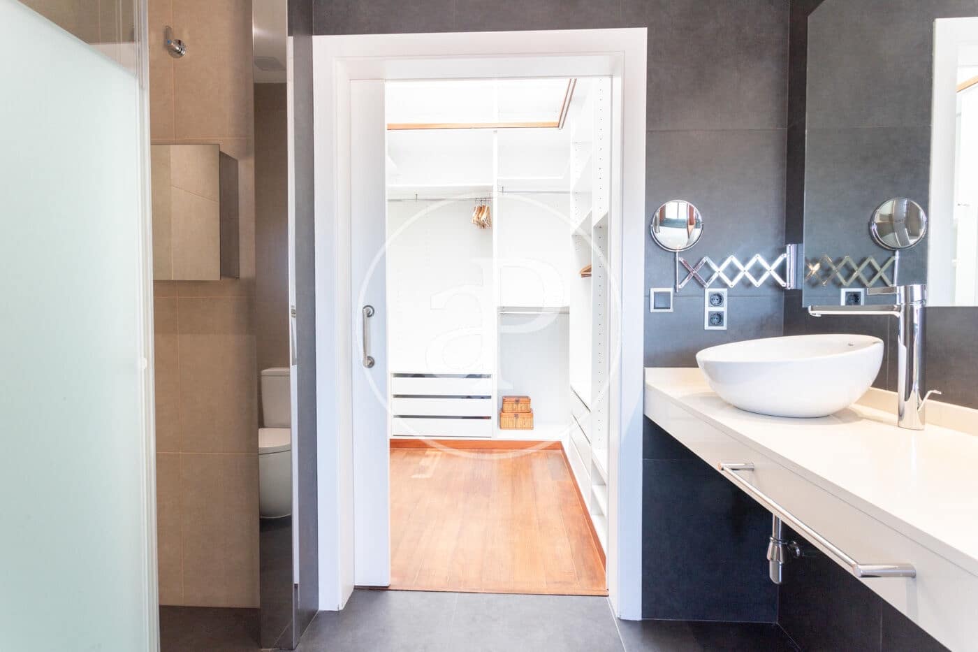 Villa/Maison de 6 chambres à louer à Barcelone ville avec piscine - 7 900 € (Ref: 8935453)