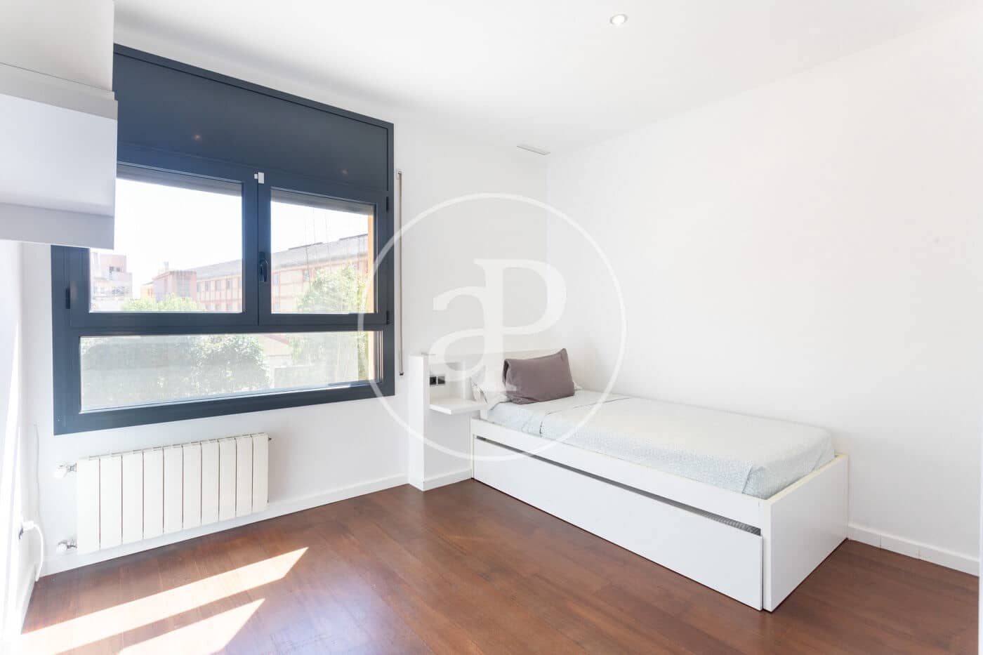 Villa/Maison de 6 chambres à louer à Barcelone ville avec piscine - 7 900 € (Ref: 8935453)