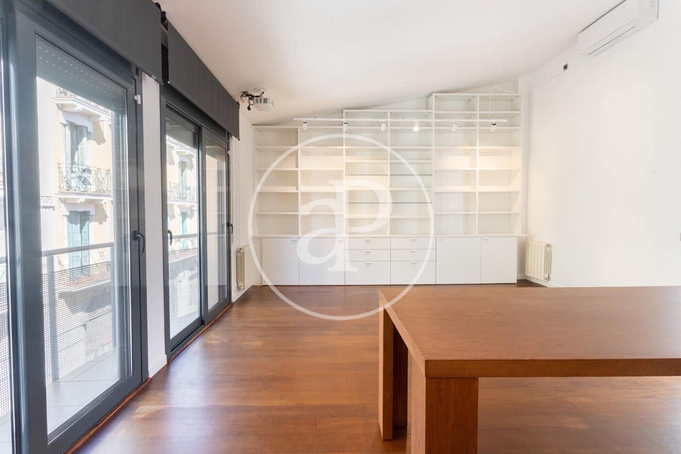 Villa/Maison de 6 chambres à louer à Barcelone ville avec piscine - 7 900 € (Ref: 8935453)