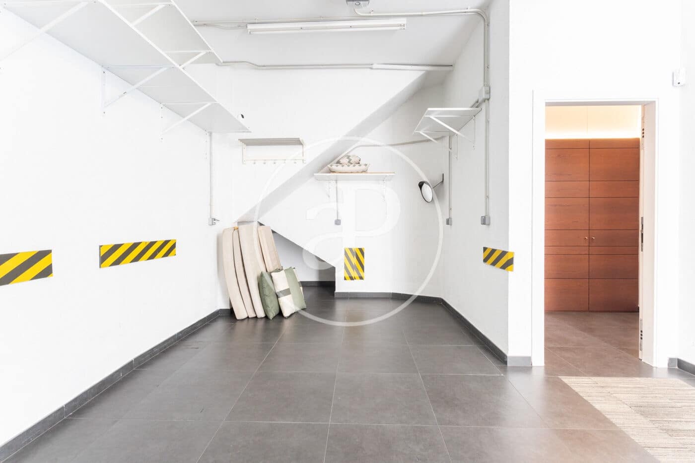 Villa/Maison de 6 chambres à louer à Barcelone ville avec piscine - 7 900 € (Ref: 8935453)