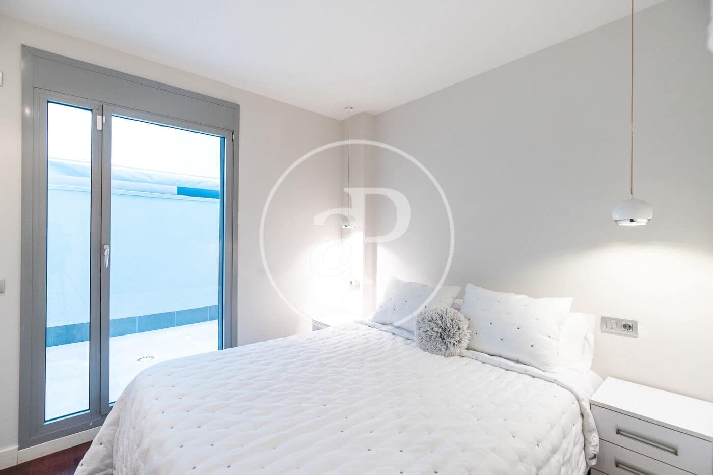 3 soveværelse Lejlighed til salg i Barcelona by - € 990.000 (Ref: 8937305)