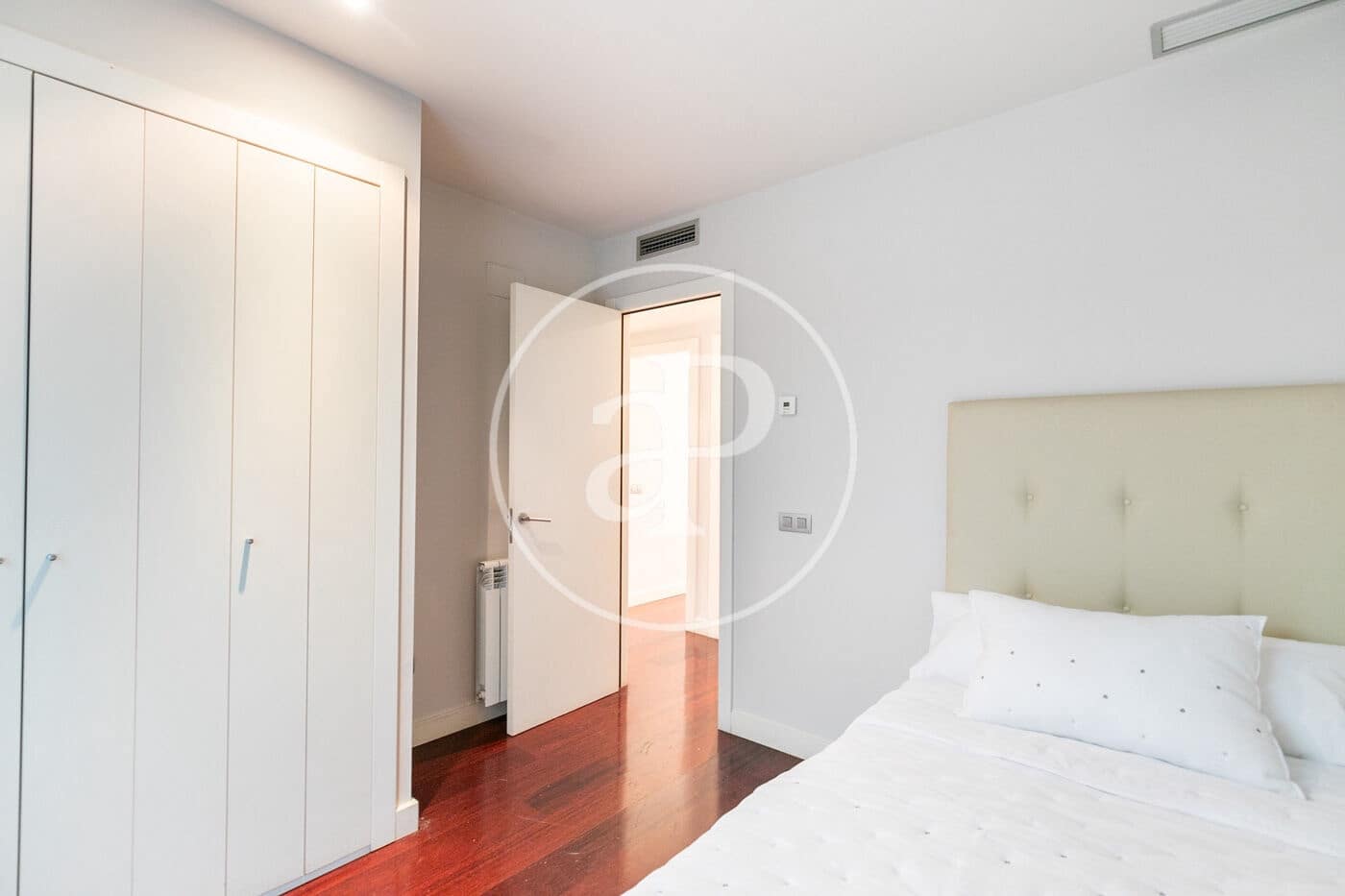 3 soveværelse Lejlighed til salg i Barcelona by - € 990.000 (Ref: 8937305)