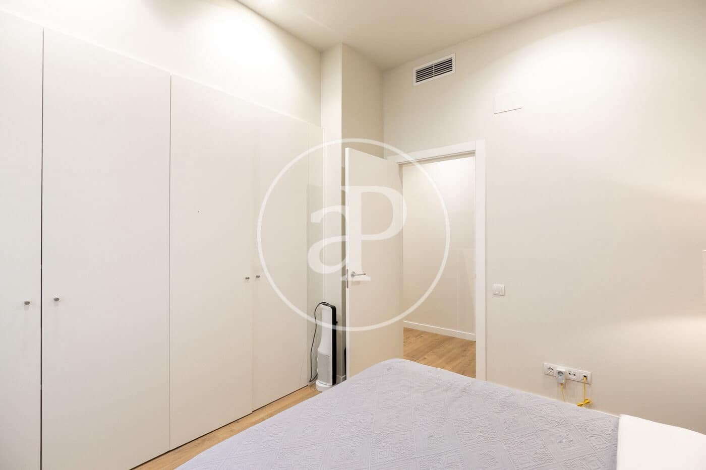 4 slaapkamer Appartement te koop in Barcelona stad - € 1.050.000 (Ref: 8938914)