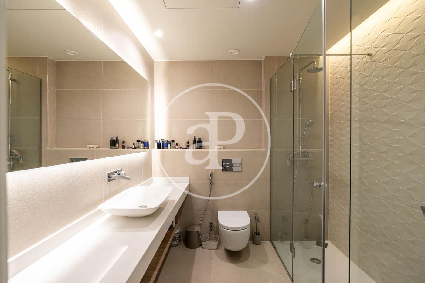 4 slaapkamer Appartement te koop in Barcelona stad - € 1.050.000 (Ref: 8938914)