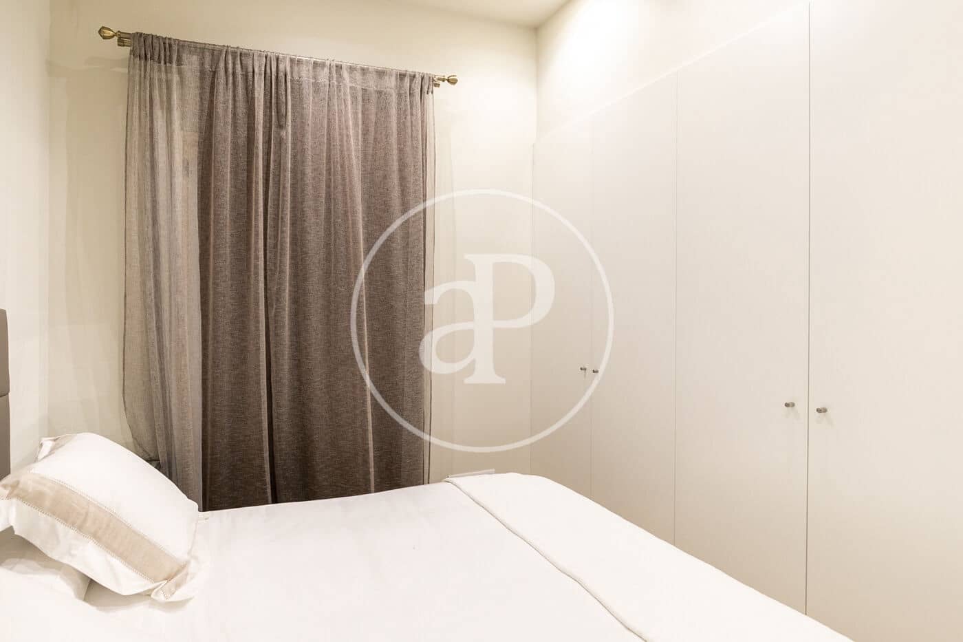 4 slaapkamer Appartement te koop in Barcelona stad - € 1.050.000 (Ref: 8938914)