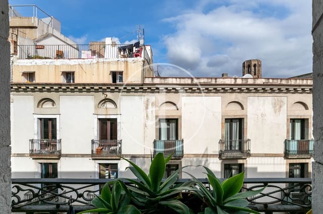4 soveværelse Penthouse til salg i El Barri Gòtic, Barcelona by - € 695.000 (Ref: 8938918)