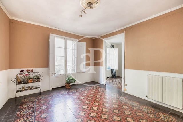 4 soveværelse Lejlighed til salg i El Barri Gòtic, Barcelona by - € 550.000 (Ref: 8938919)