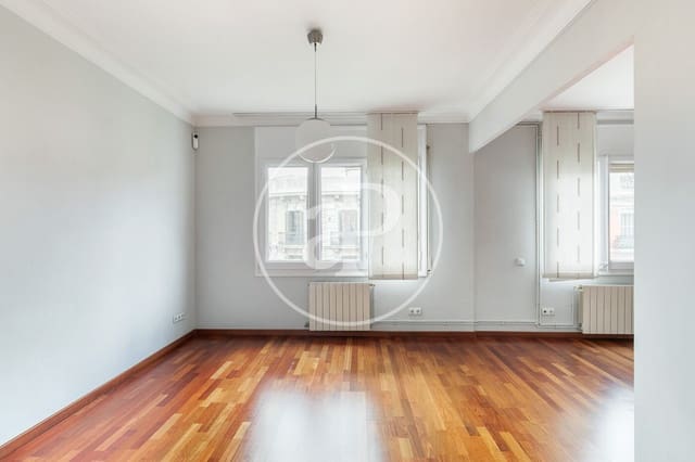 3 soverom Leilighet til salgs i L'Antiga Esquerra de L'Eixample, Barcelona by - € 499 000 (Ref: 8986633)