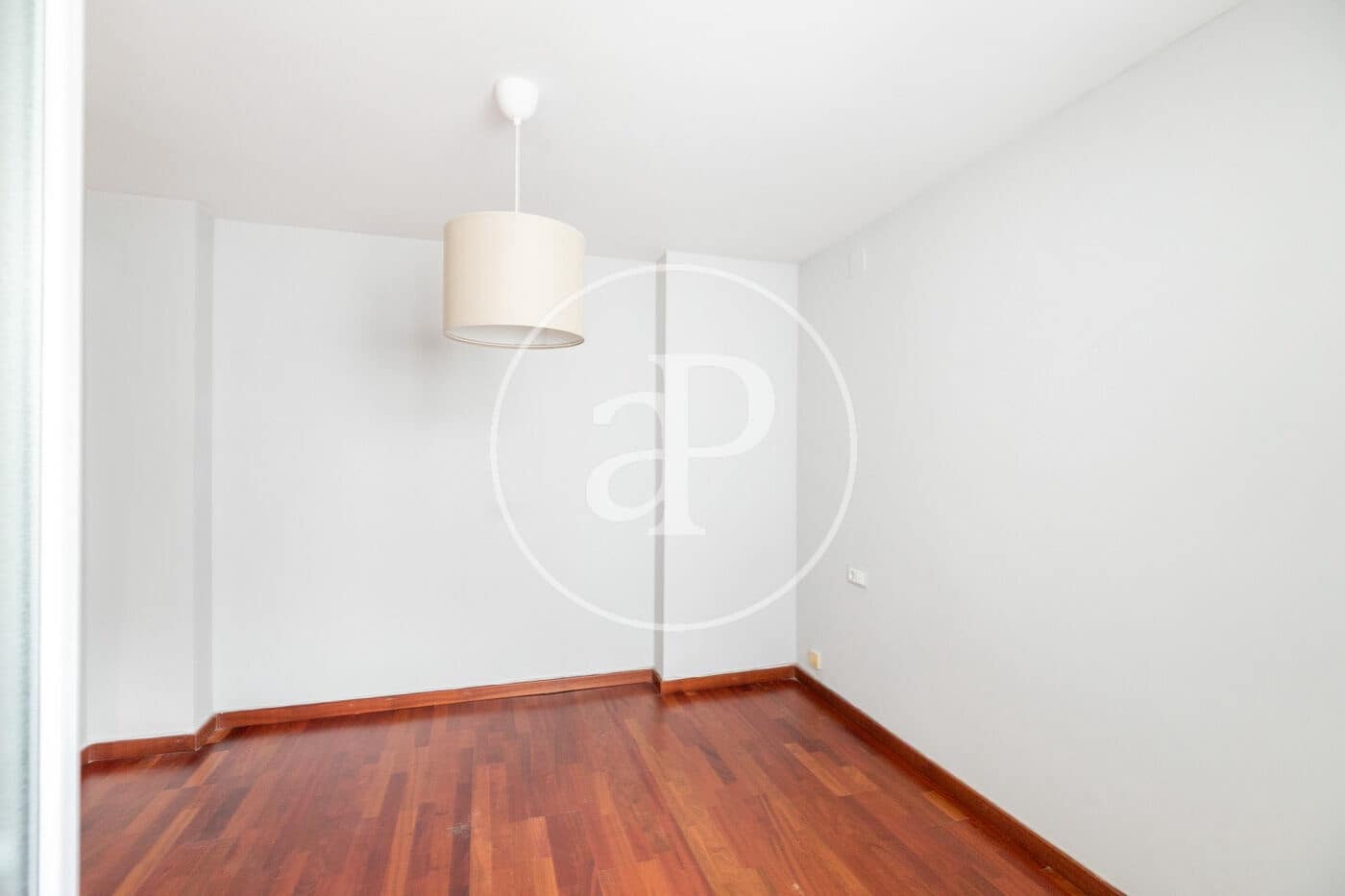 3 soveværelse Lejlighed til salg i Barcelona by - € 499.000 (Ref: 8986633)