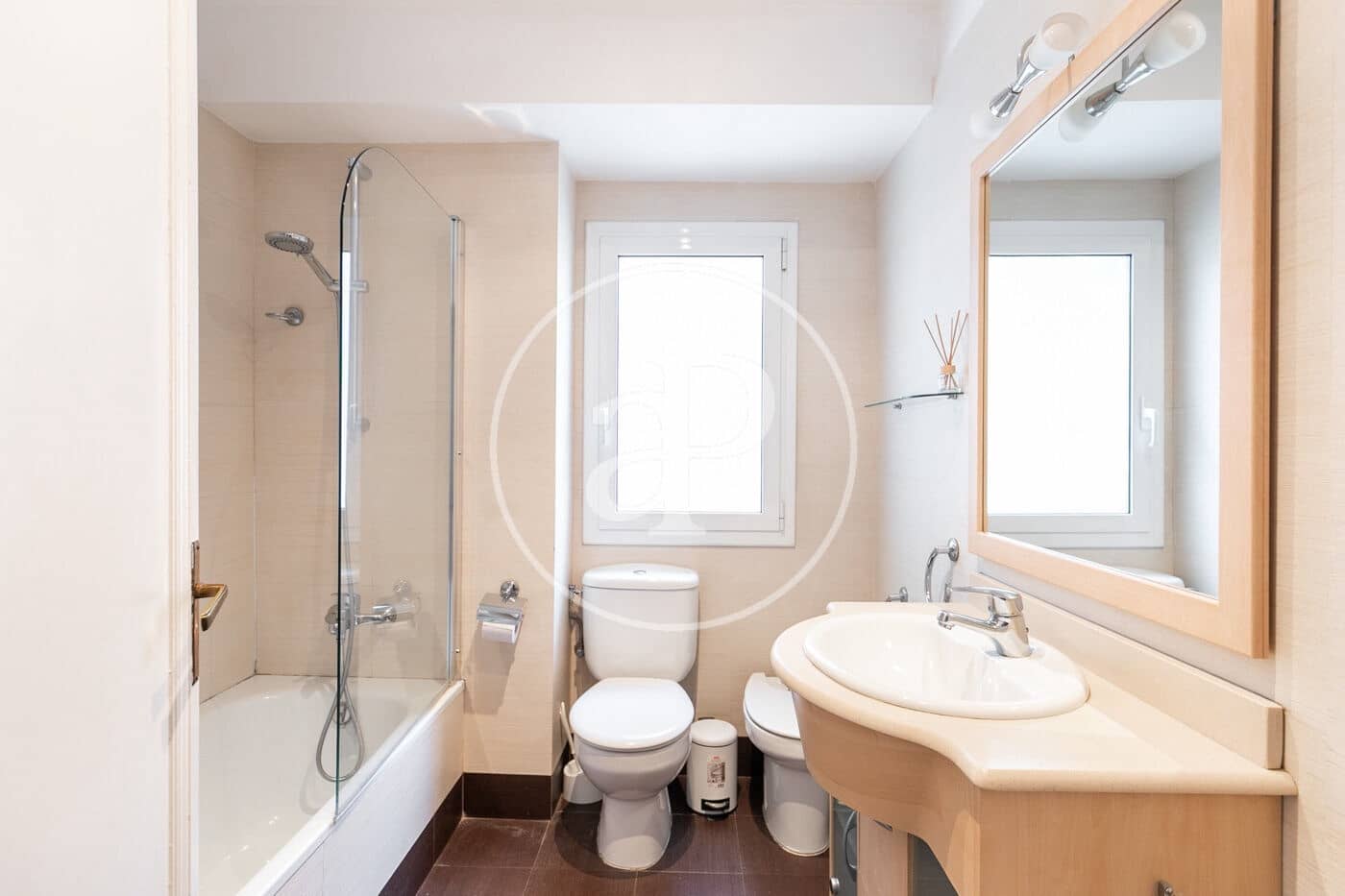 3 soveværelse Lejlighed til salg i Barcelona by - € 499.000 (Ref: 8986633)