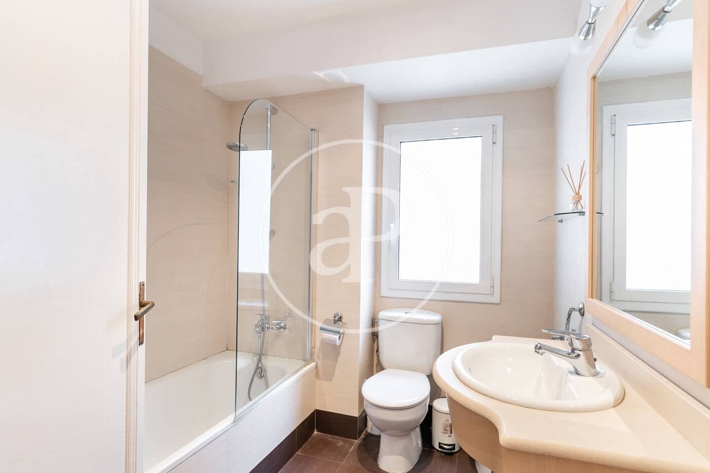 3 soveværelse Lejlighed til salg i Barcelona by - € 499.000 (Ref: 8986633)