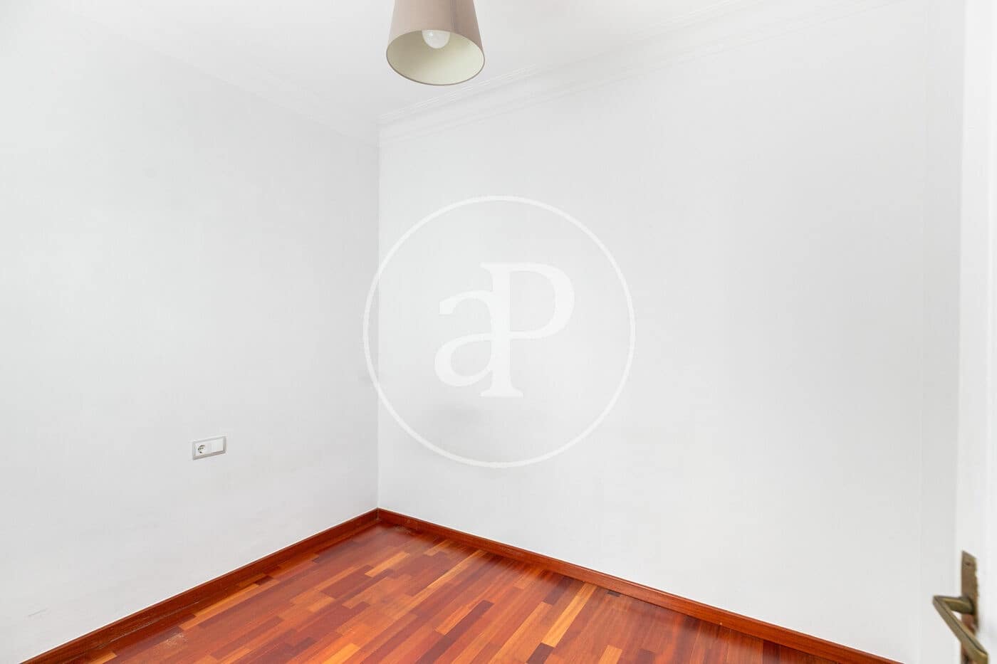 3 soveværelse Lejlighed til salg i Barcelona by - € 499.000 (Ref: 8986633)