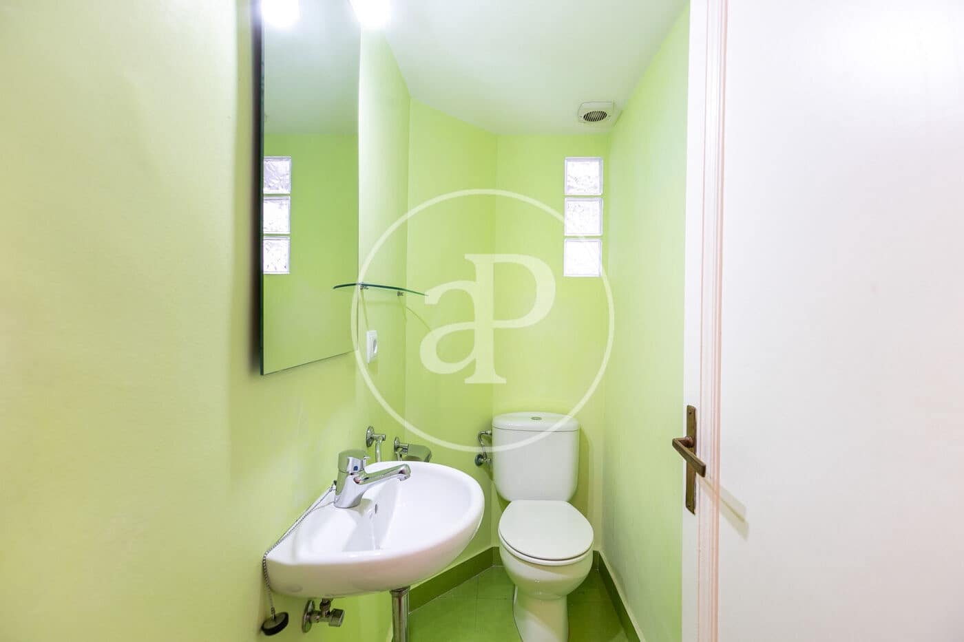 3 soveværelse Lejlighed til salg i Barcelona by - € 499.000 (Ref: 8986633)