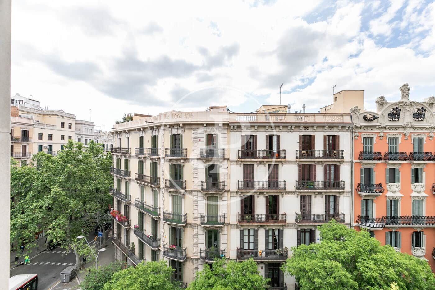 3 soveværelse Lejlighed til salg i Barcelona by - € 499.000 (Ref: 8986633)