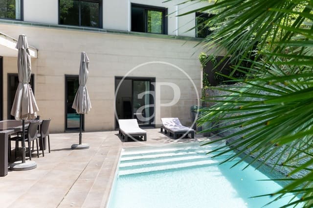 5 bedroom Villa for sale in Les Planes with pool - € 1,100,000 (Ref: 8986641)