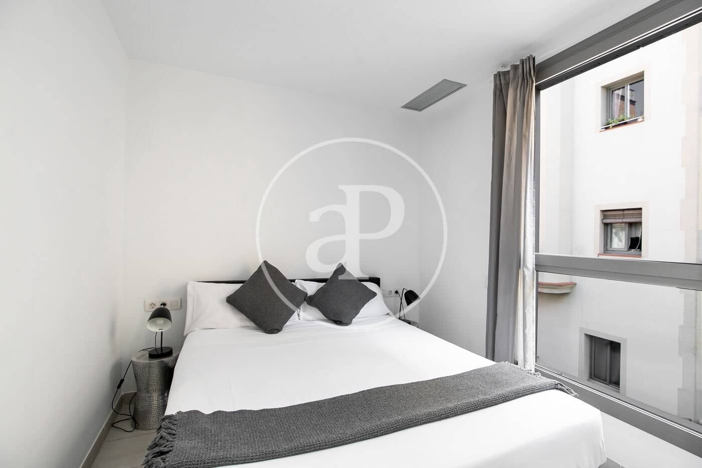 2 soveværelse Lejlighed til leje i Barcelona by - € 1.607 (Ref: 8986646)