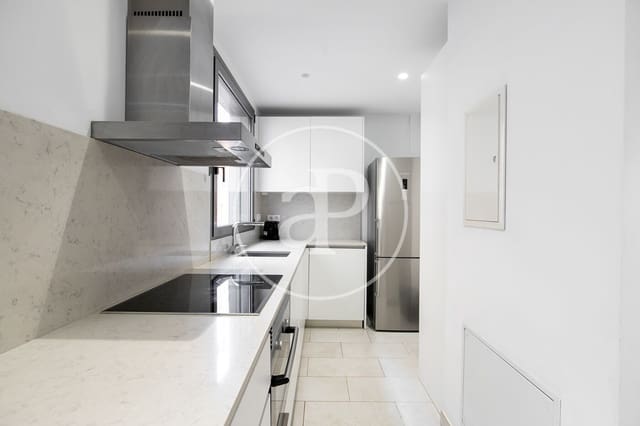 2 soveværelse Lejlighed til leje i La Barceloneta, Barcelona by - € 1.607 (Ref: 8986646)