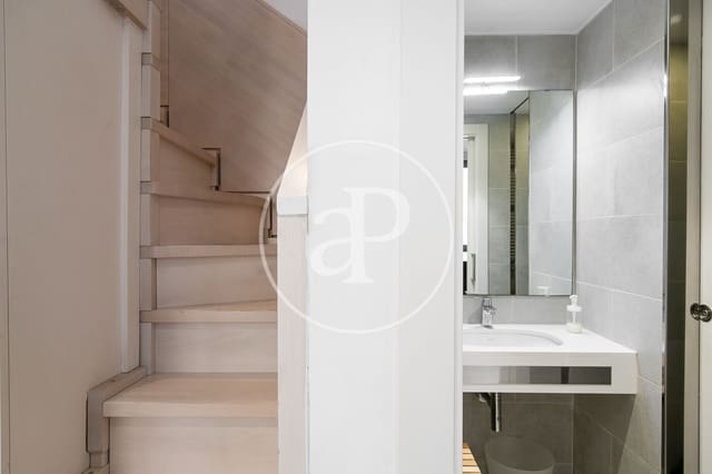 2 soveværelse Lejlighed til leje i La Barceloneta, Barcelona by - € 1.607 (Ref: 8986646)