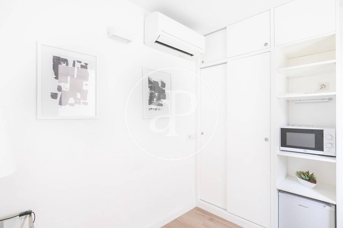 2 soveværelse Lejlighed til leje i Barcelona by - € 1.607 (Ref: 8986646)