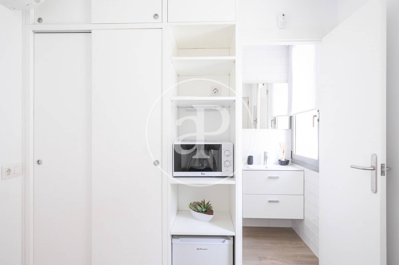 2 soveværelse Lejlighed til leje i Barcelona by - € 1.607 (Ref: 8986646)