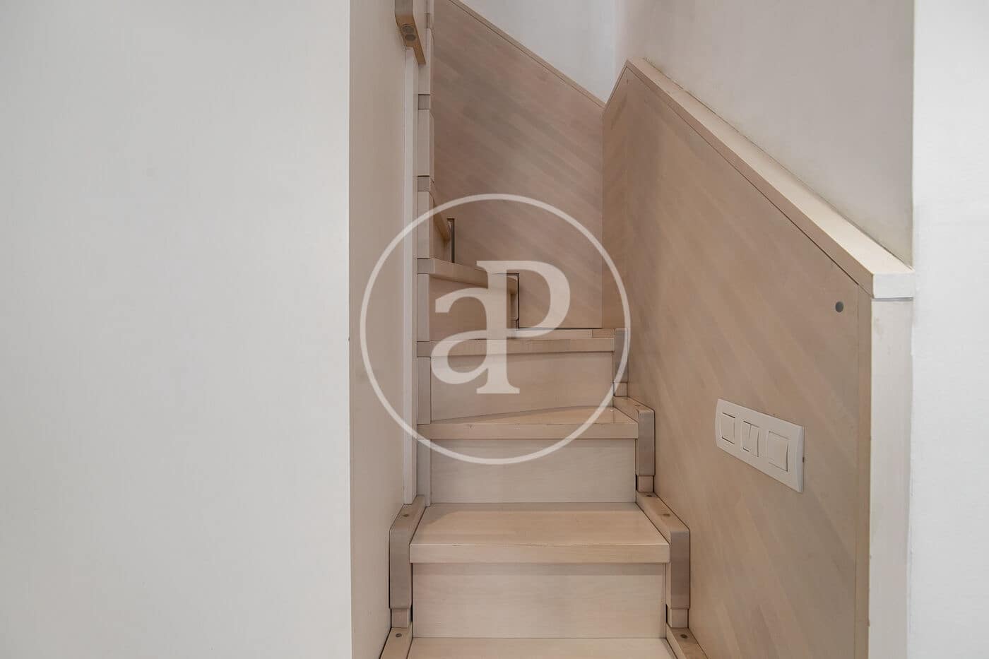 2 soveværelse Lejlighed til leje i Barcelona by - € 1.607 (Ref: 8986646)