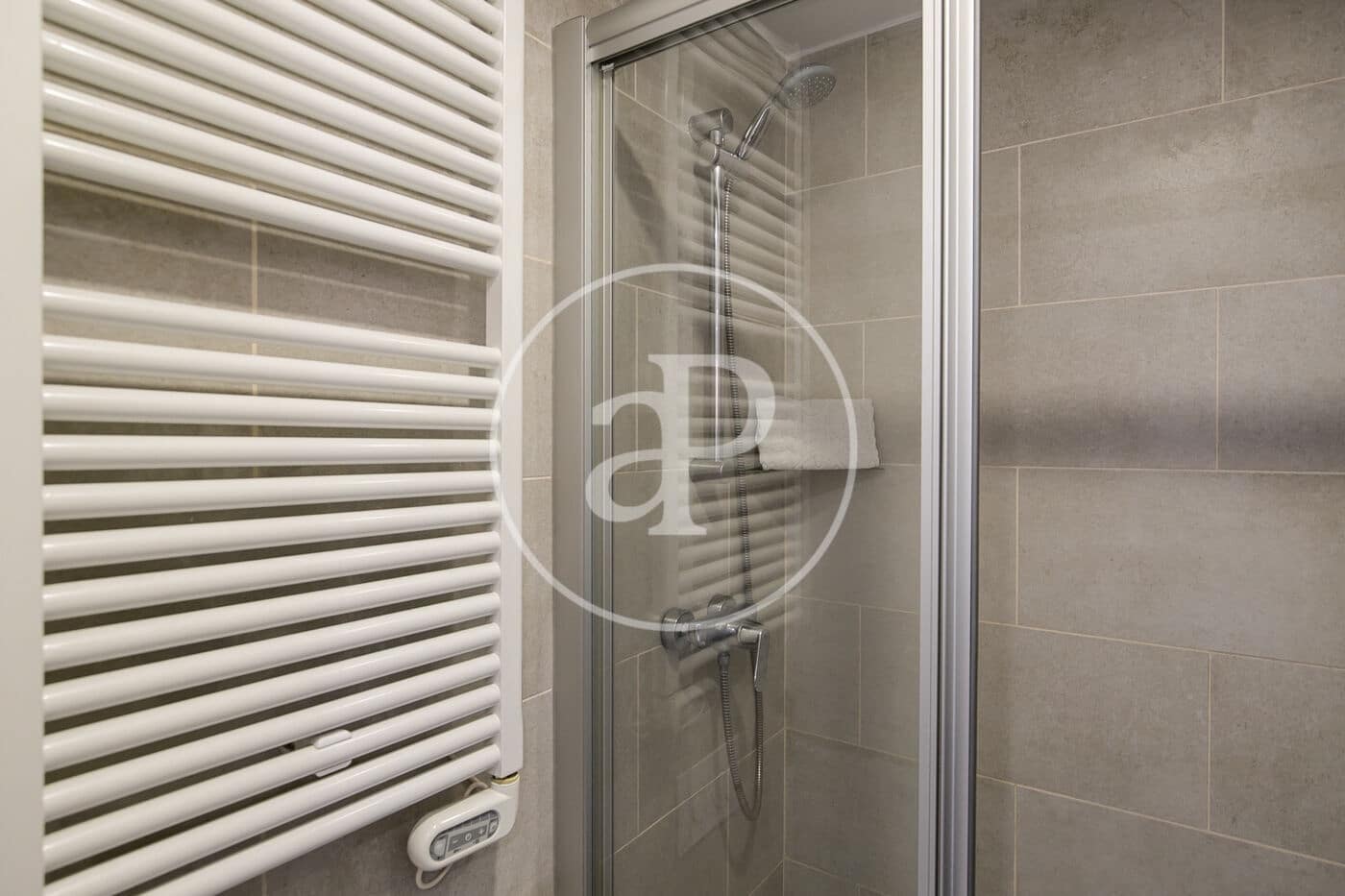 2 soveværelse Lejlighed til leje i Barcelona by - € 1.607 (Ref: 8986646)