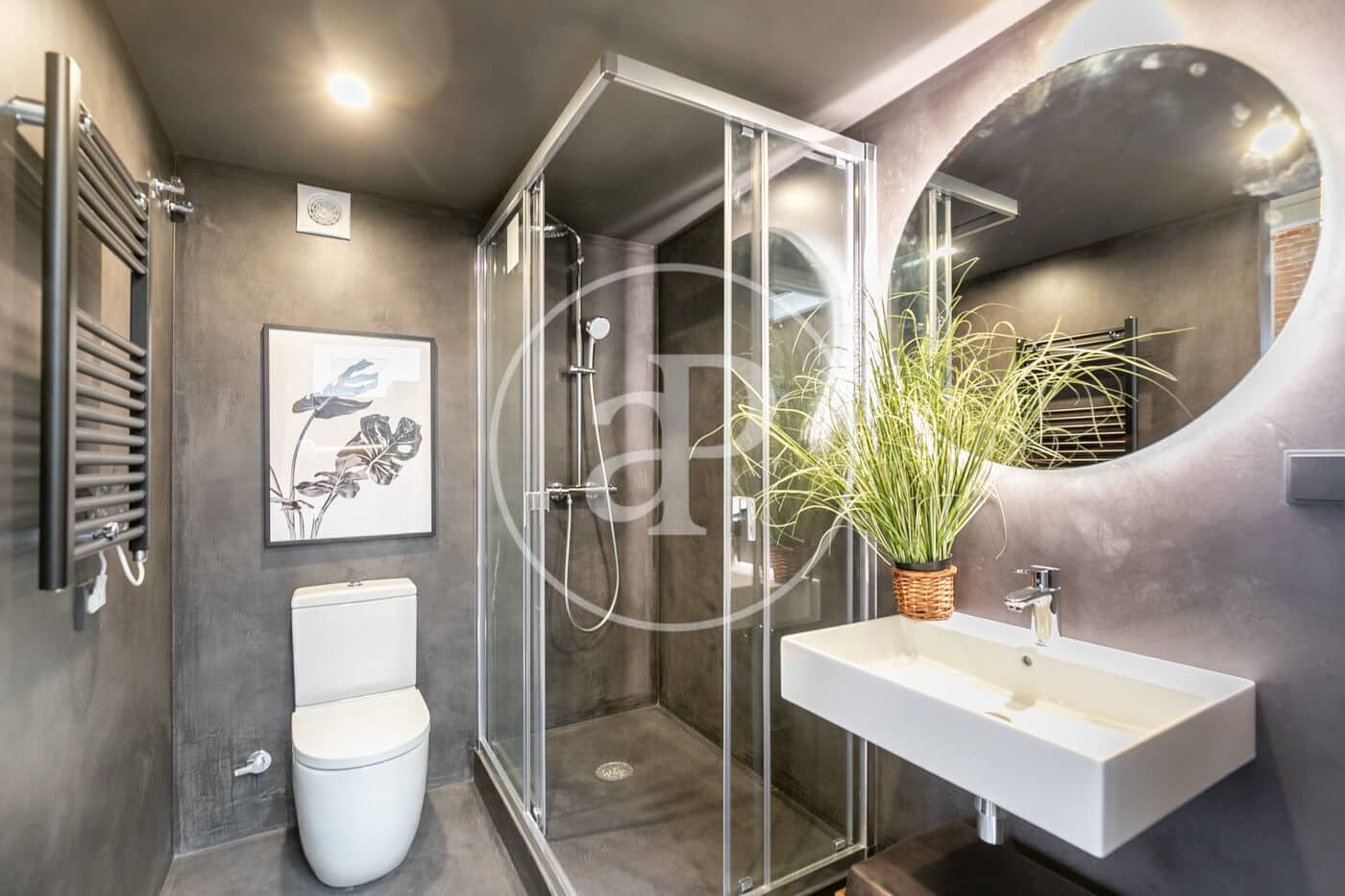 Lejlighed til salg i Barcelona by med swimmingpool - € 448.000 (Ref: 8986665)