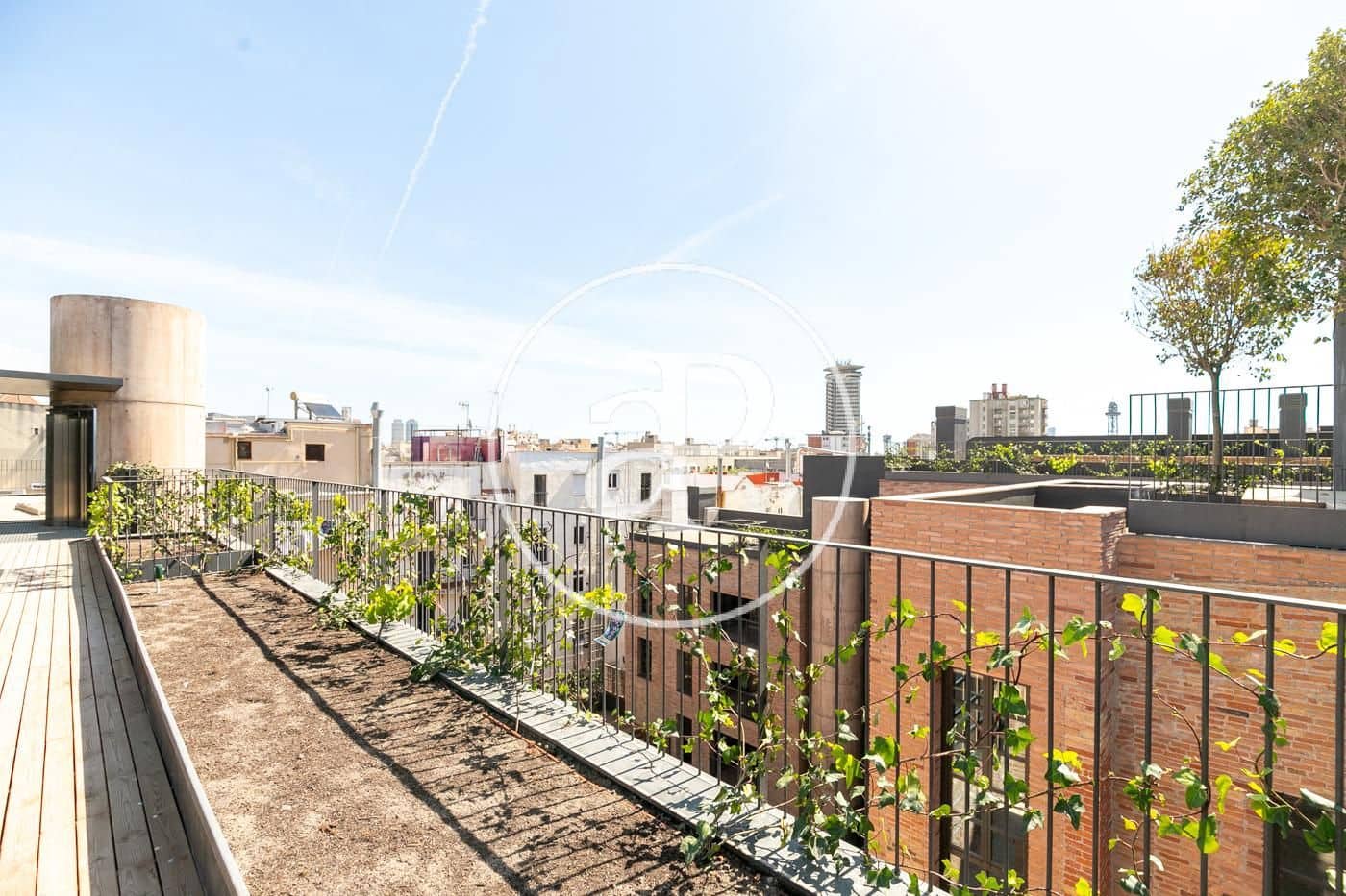 Lejlighed til salg i Barcelona by med swimmingpool - € 448.000 (Ref: 8986666)