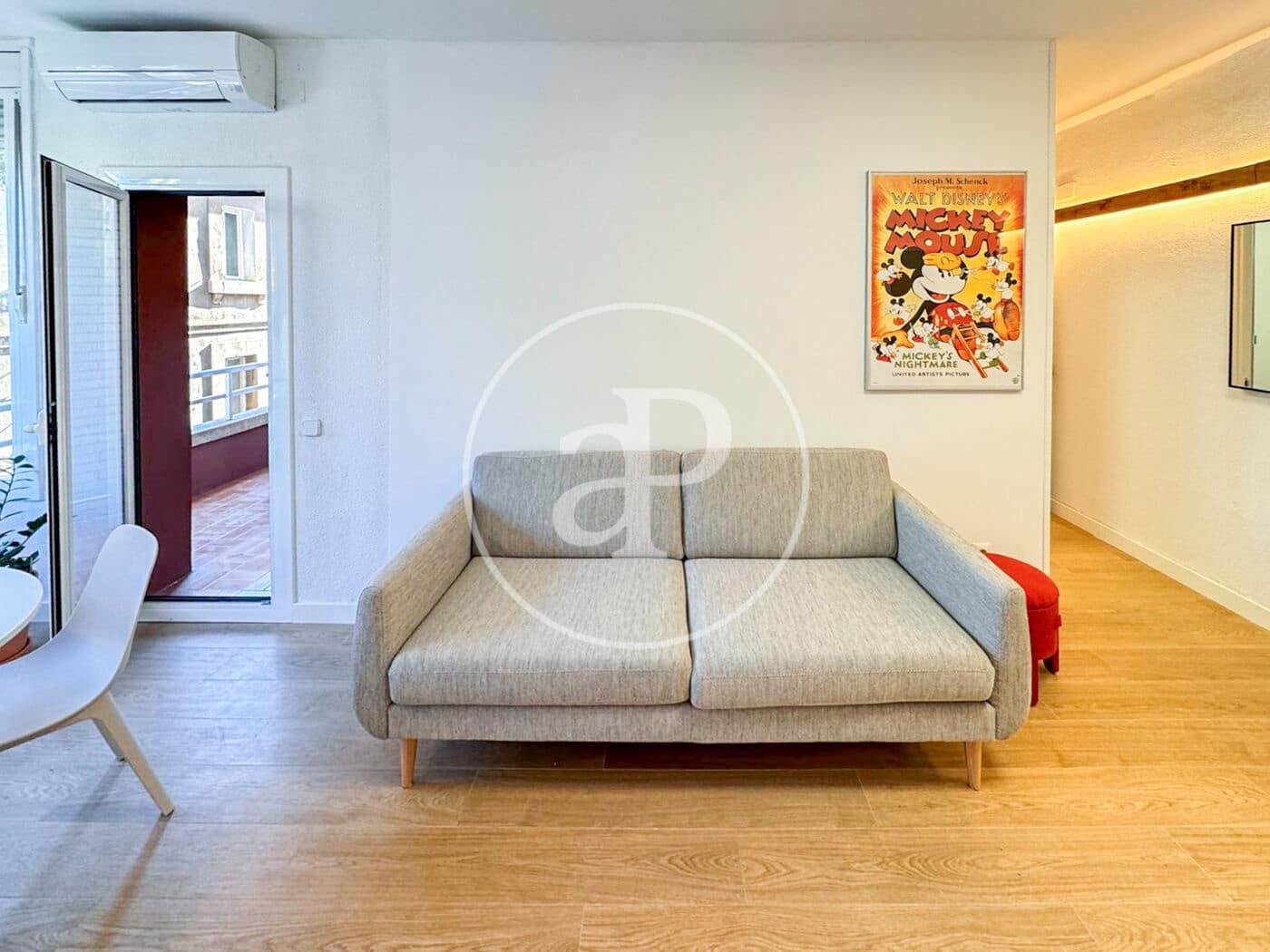 4 quarto Apartamento para arrendar em Barcelona cidade - 2 795 € (Ref: 8986673)