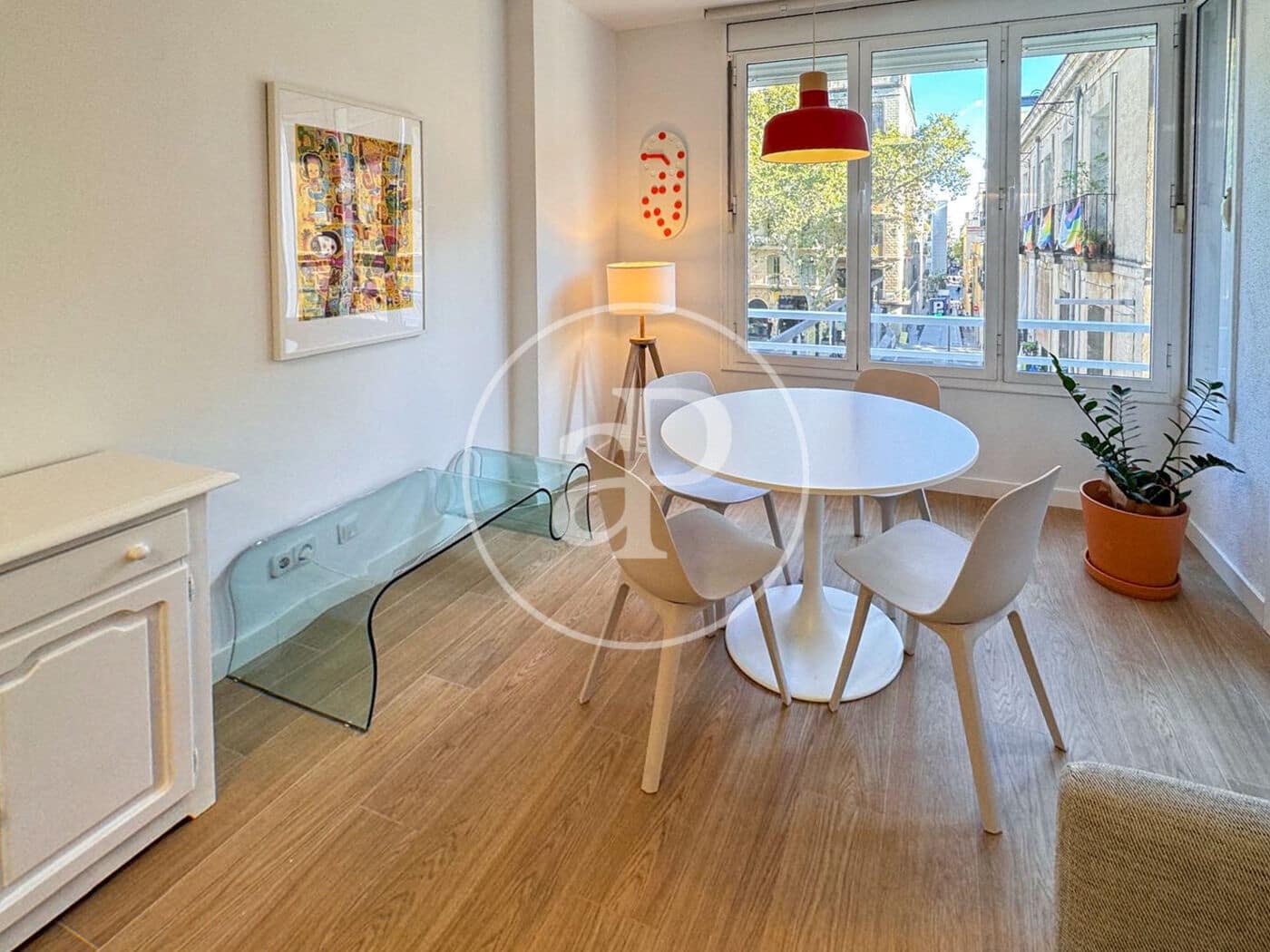 4 quarto Apartamento para arrendar em Barcelona cidade - 2 795 € (Ref: 8986673)