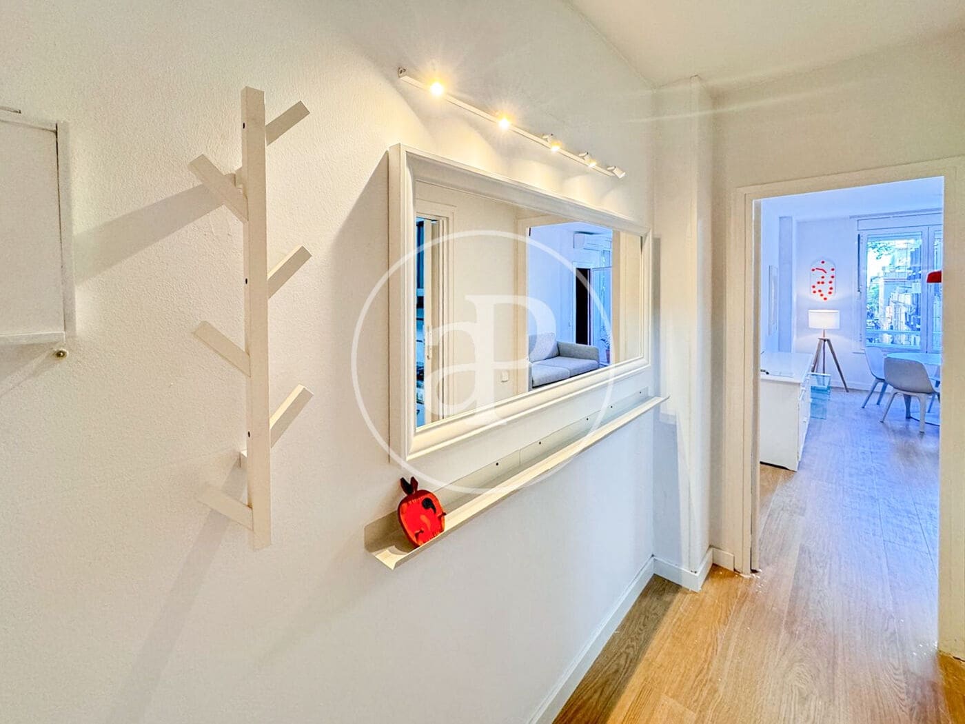 4 quarto Apartamento para arrendar em Barcelona cidade - 2 795 € (Ref: 8986673)