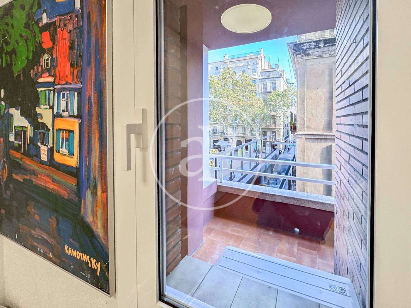 4 quarto Apartamento para arrendar em Barcelona cidade - 2 795 € (Ref: 8986673)