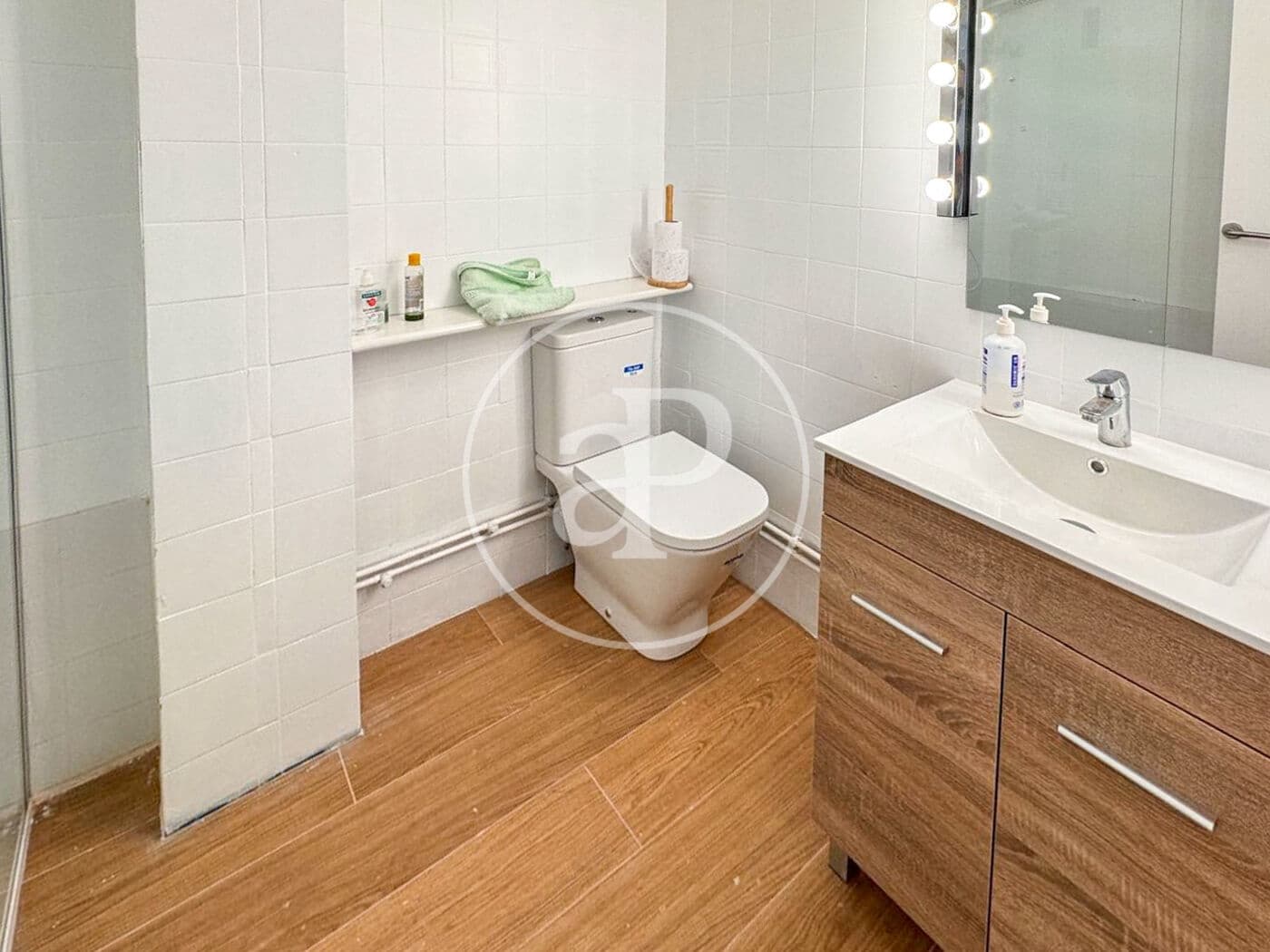 4 quarto Apartamento para arrendar em Barcelona cidade - 2 795 € (Ref: 8986673)